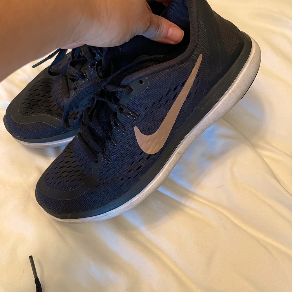 Black rose gold Nikes. 7.5 womens